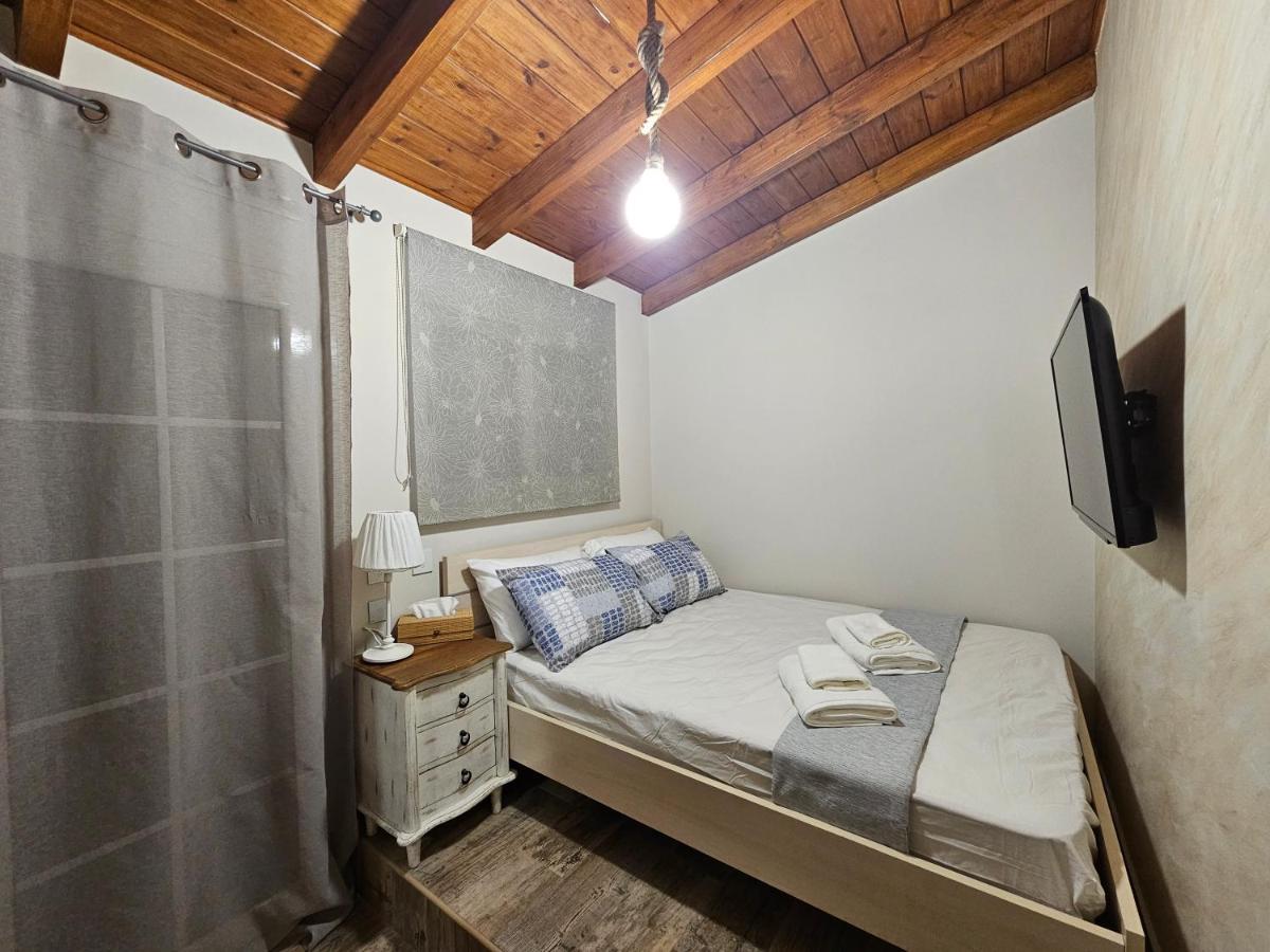 Athens Timeless Escape Apartment Bagian luar foto